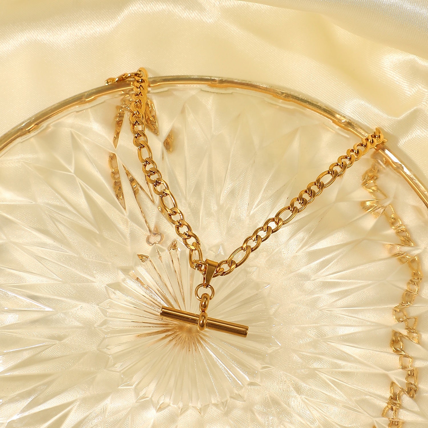 Bordeaux T-Bar Necklace