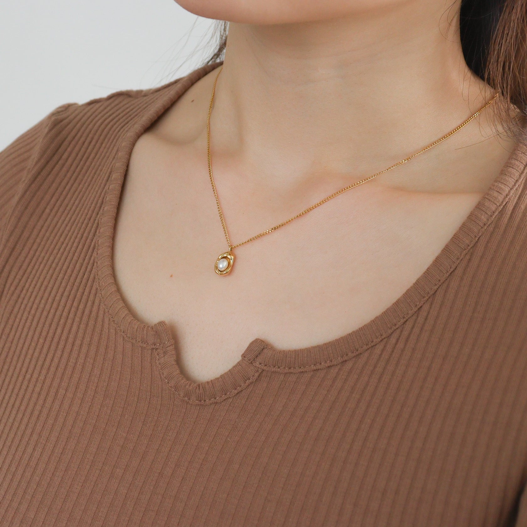 Audrey Luminous Pearl Necklace
