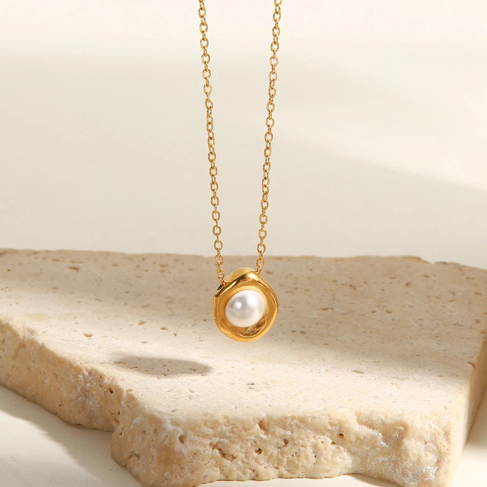 Audrey Luminous Pearl Necklace