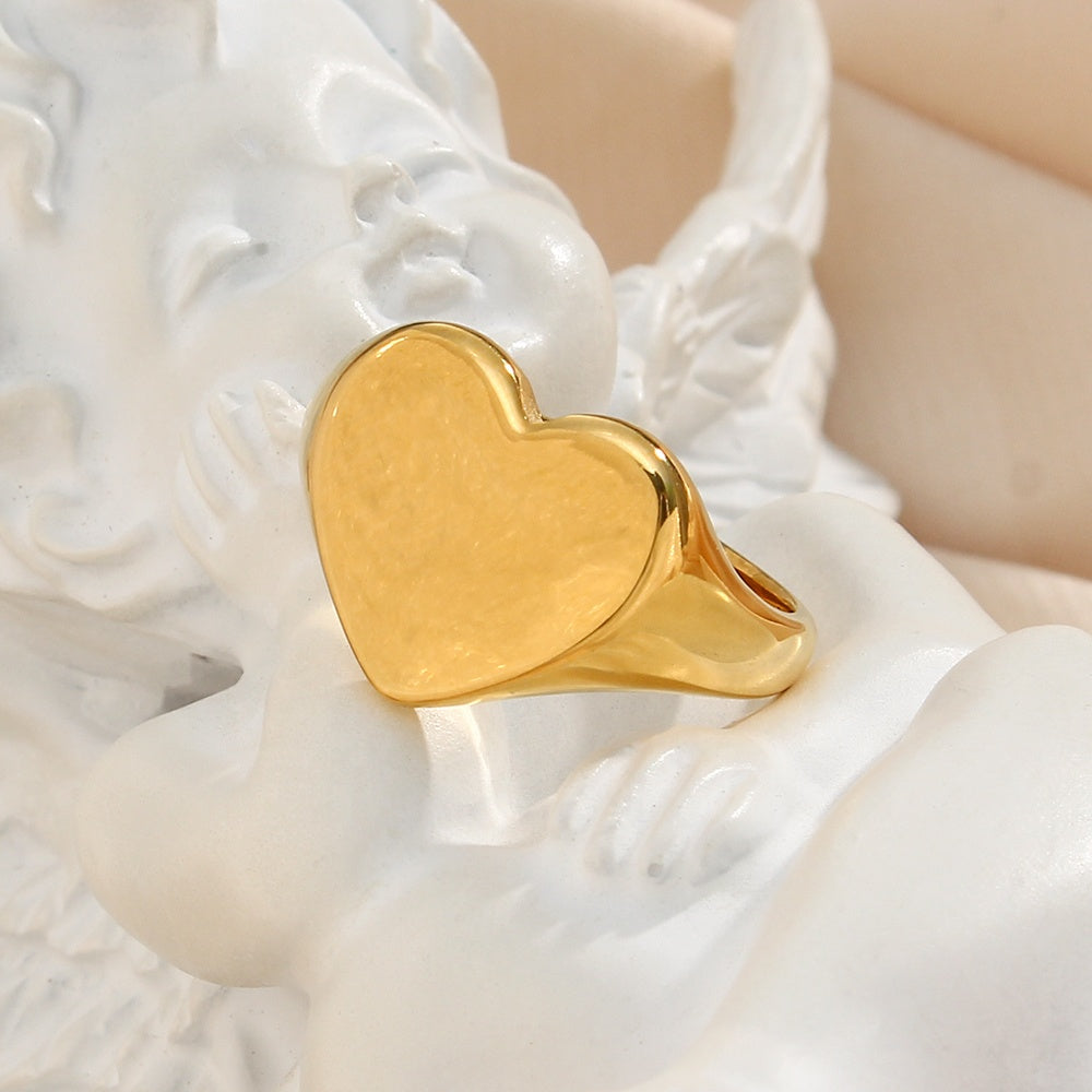 Lucy Love Signet Ring