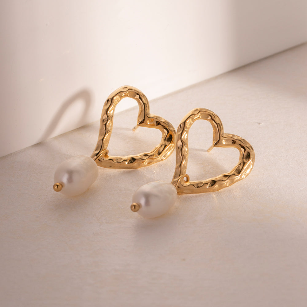 Paloma Heart Pearl Drops