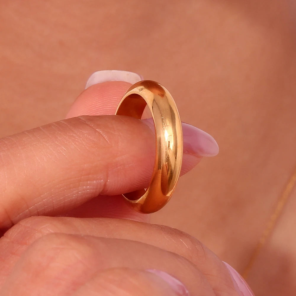 Chloe Classical Ring