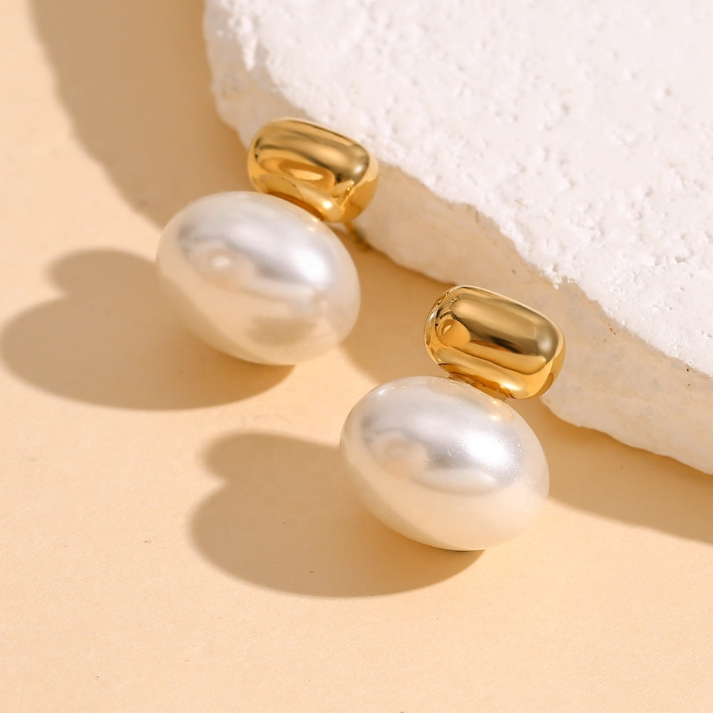Emera Pearl Earrings