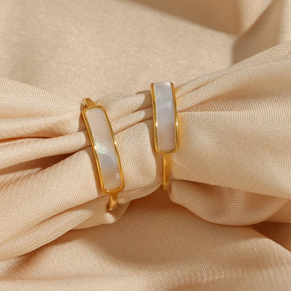 Colette Pearl Bar Ring