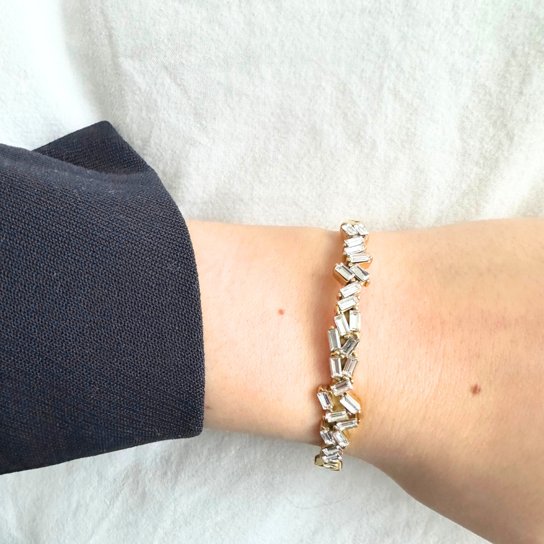 Arya Crystal Cuff